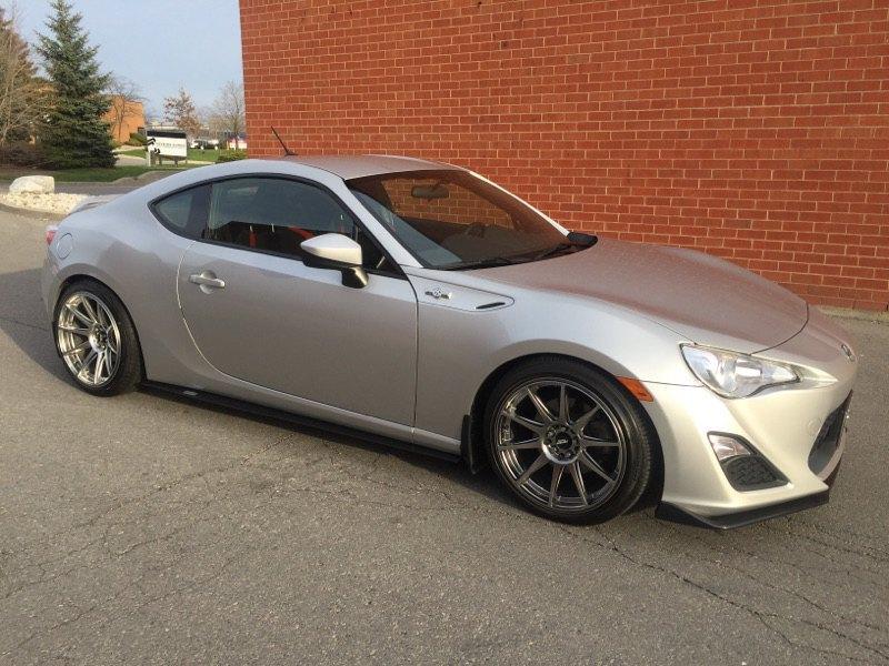 Répartiteurs latéraux Scion FRS 2013+