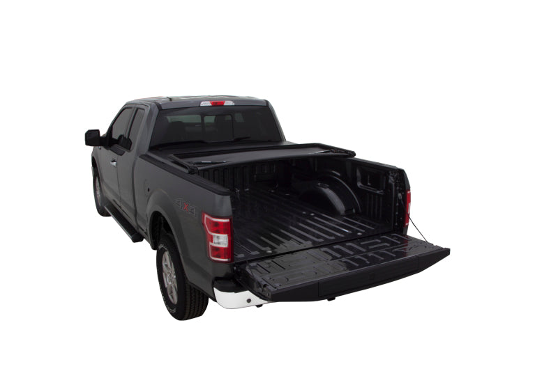 Lund 14-17 Chevy Silverado 1500 (5.5ft. Bed) Genesis Tri-Fold Tonneau Cover - Black