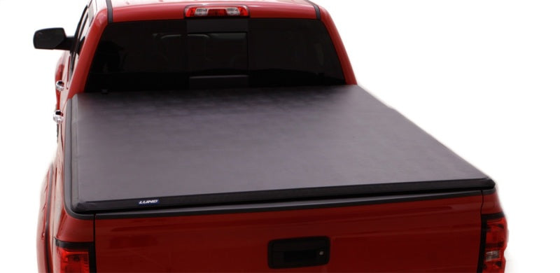 Lund 15-17 Chevy Silverado 3500 Fleetside (6.6ft. Bed) Hard Fold Tonneau Cover - Black