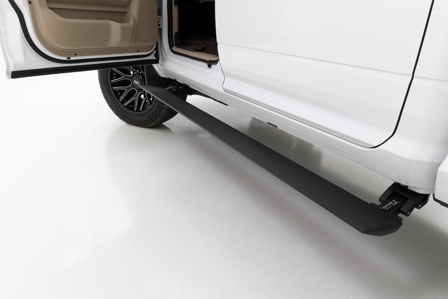 Power Running Boards | Lighted | Crew Cab | Ram 2500 2WD/4WD (10-23)